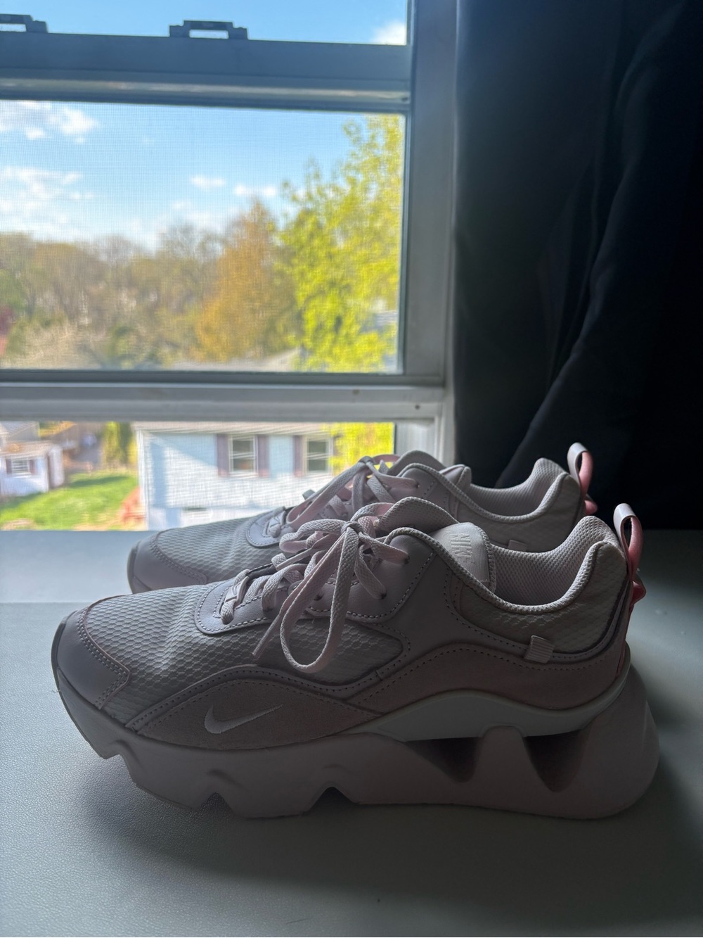 Nike Women’s Pink Platform  Sneakers